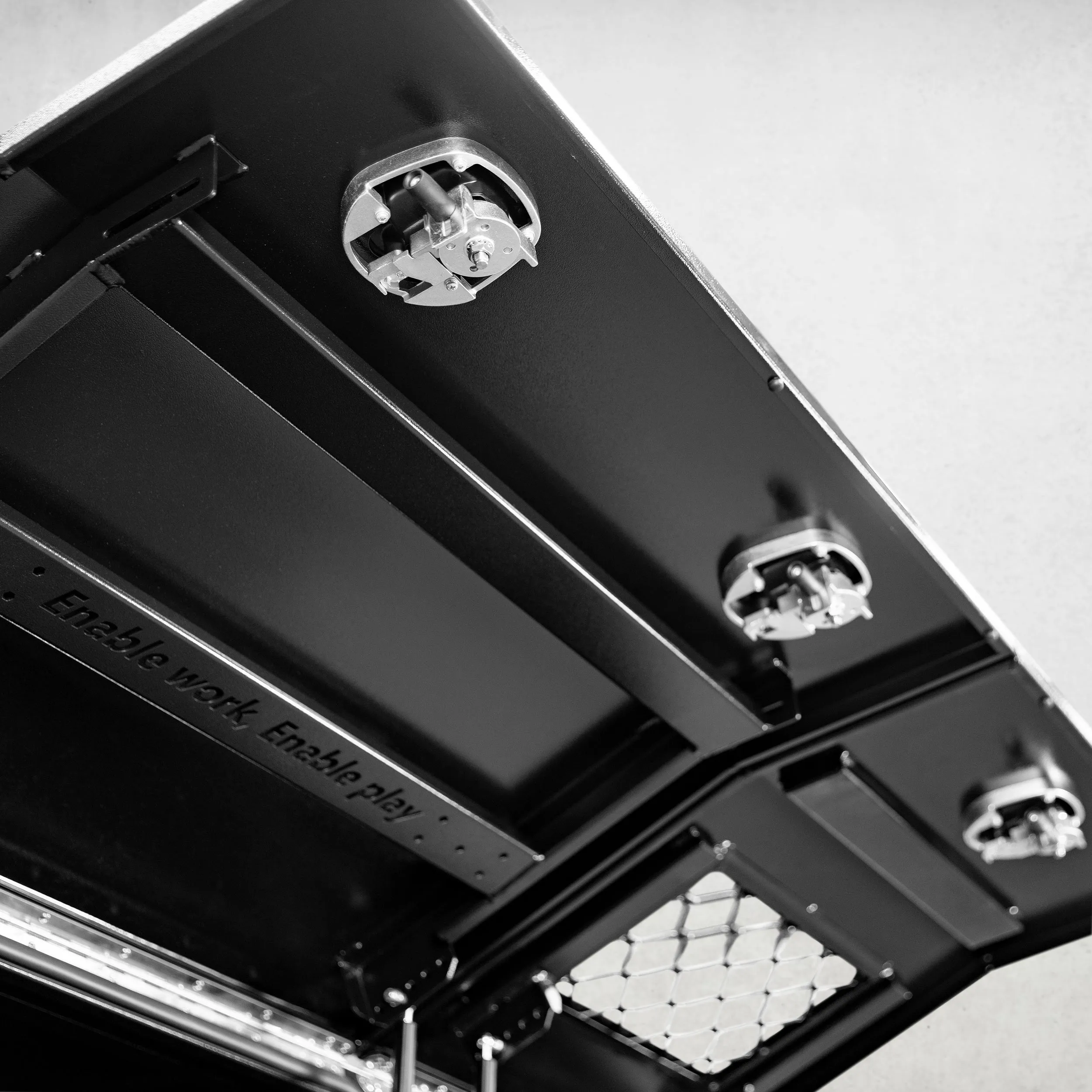 1800mm Aluminium Canopy DS - Black