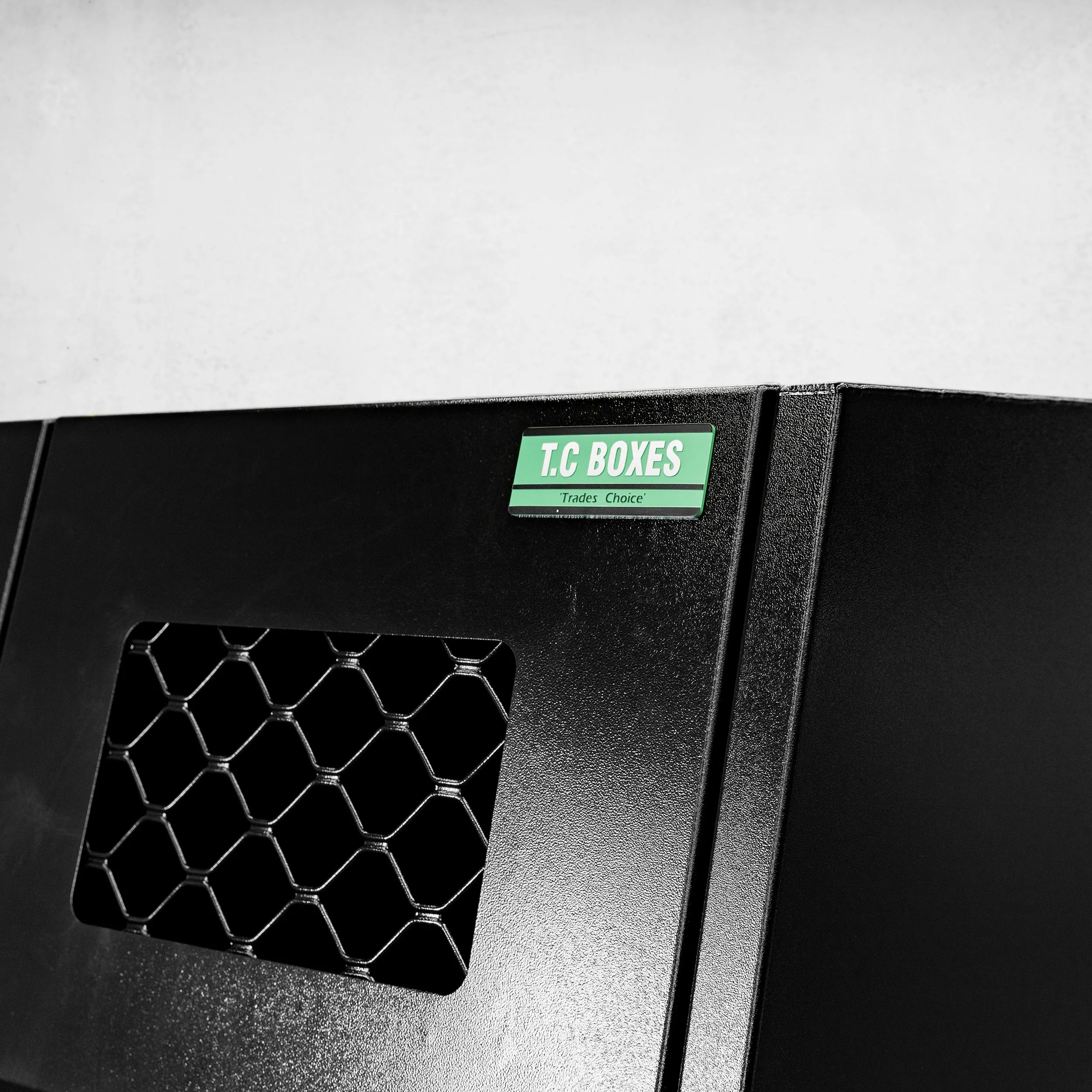 1800mm Aluminium Canopy DS - Black