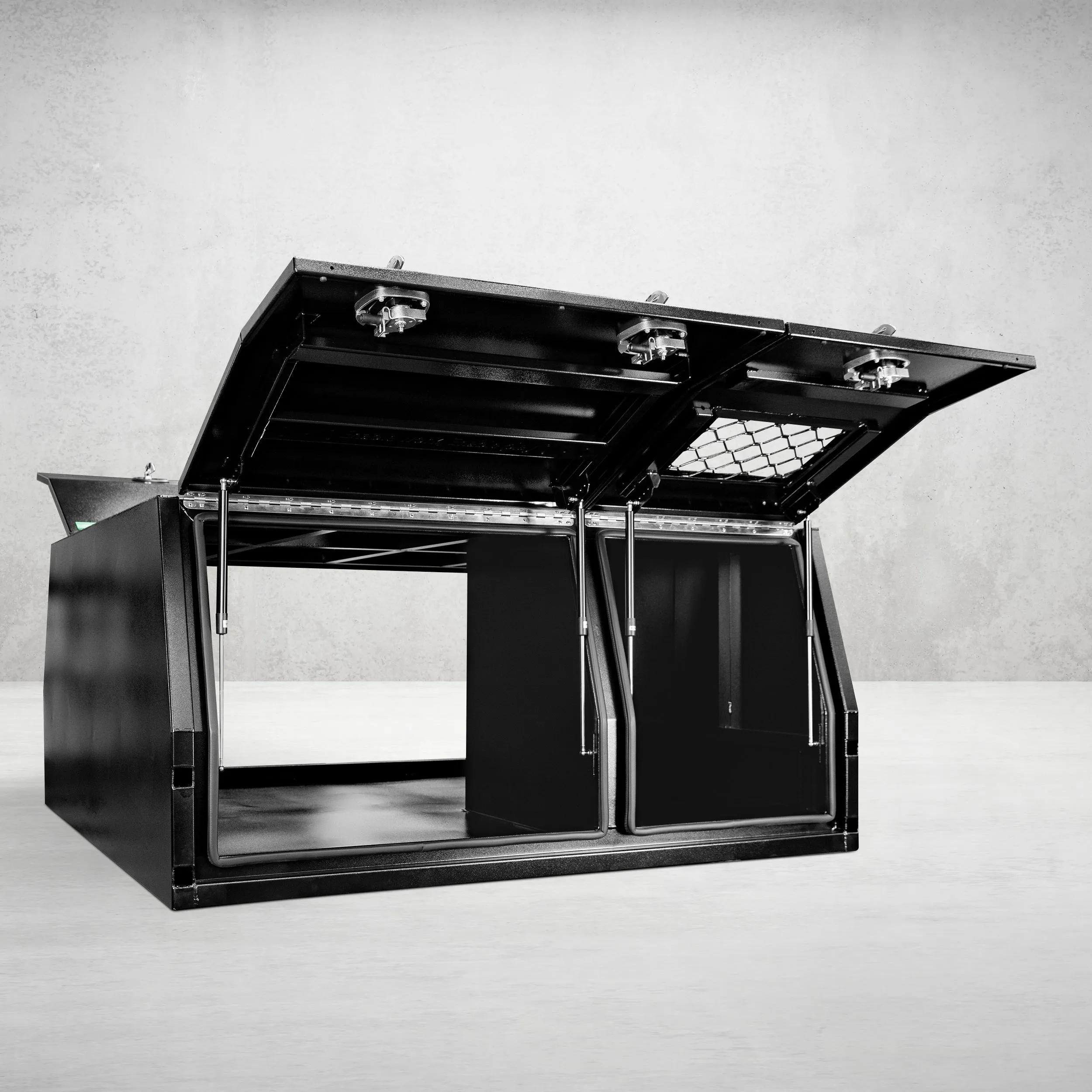 1800mm Aluminium Canopy DS - Black