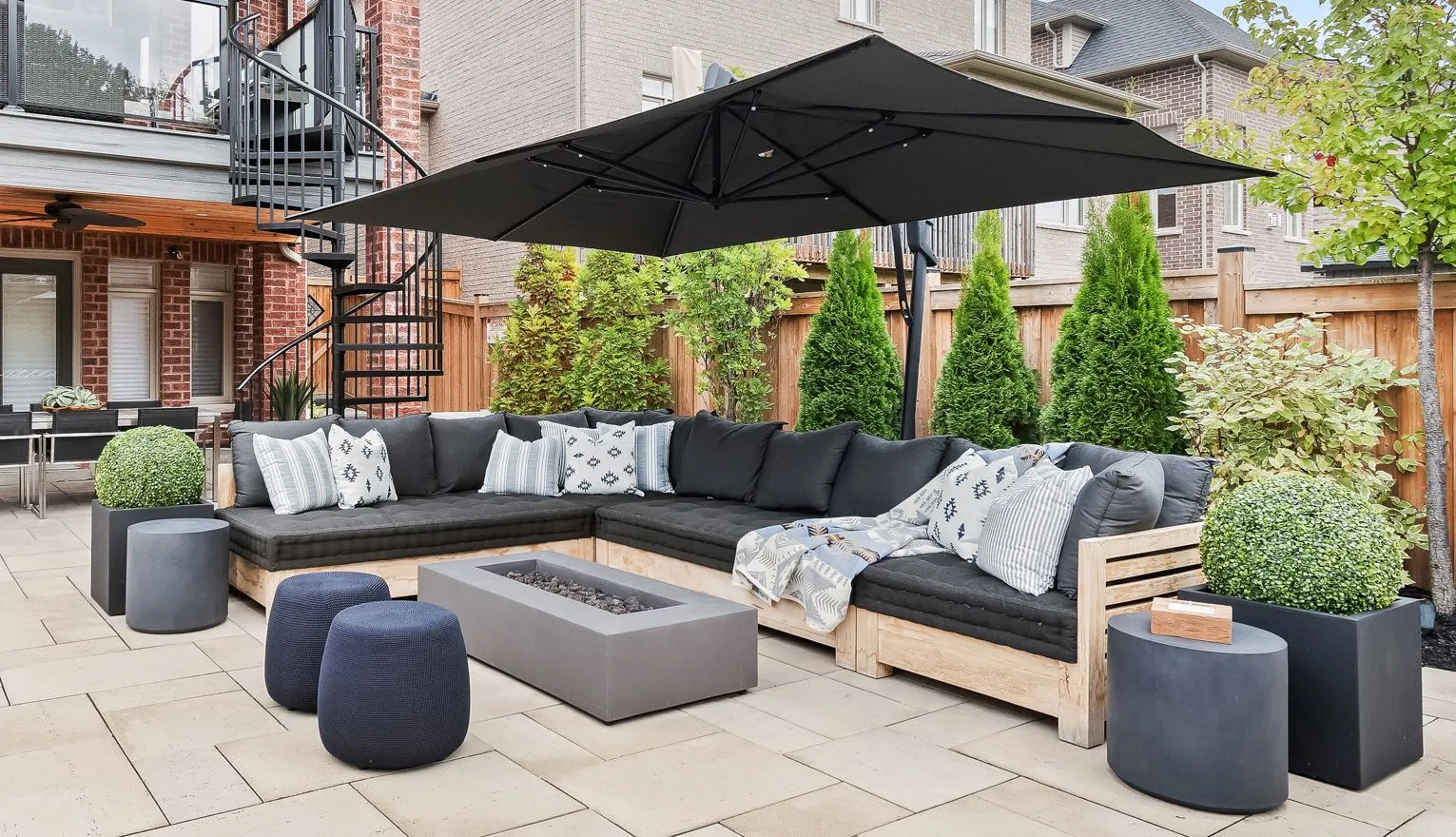 AKZ 10 x 13ft PLUS Rec. Umbrella - PRE-ORDER SPRING 2025