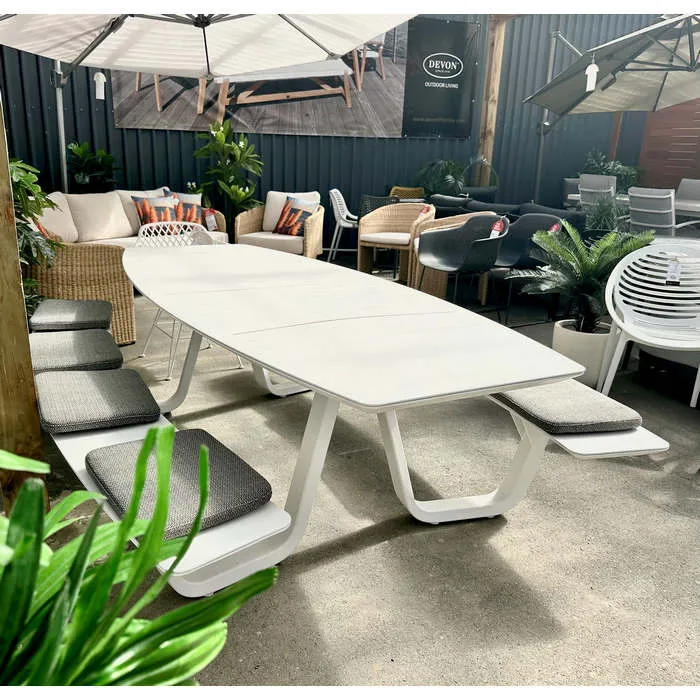 Shore Outdoor Picnic Dining Table